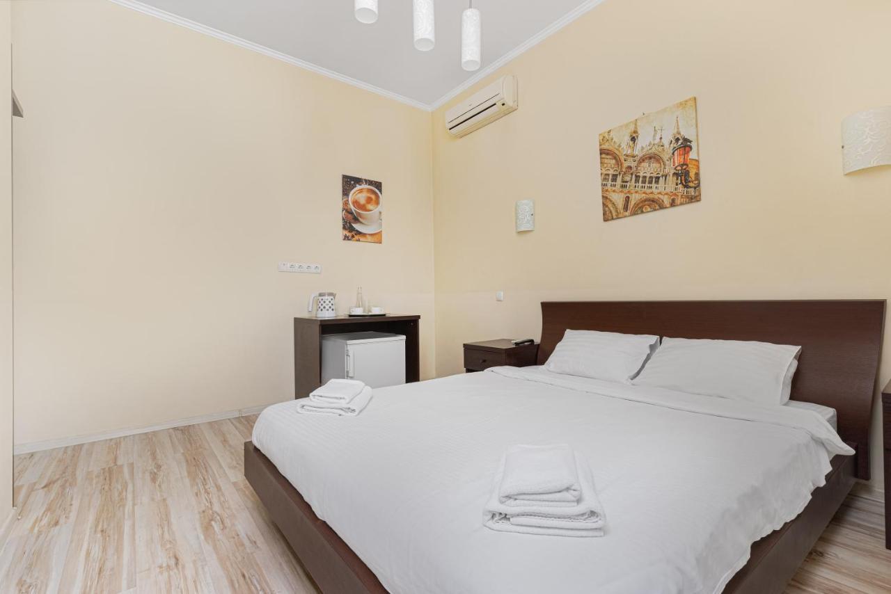 Aparthotel Leonrooms Oldenburg Bagian luar foto