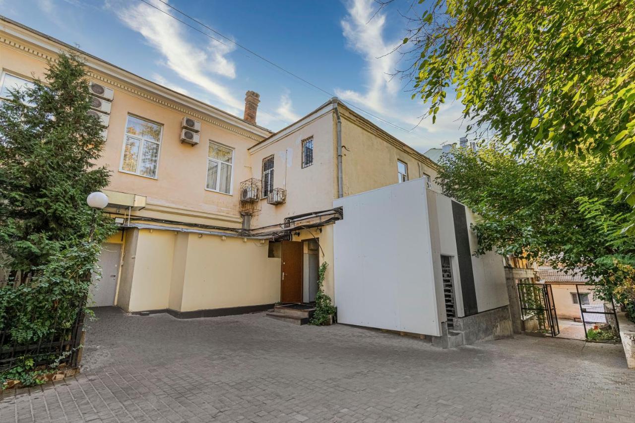 Aparthotel Leonrooms Oldenburg Bagian luar foto