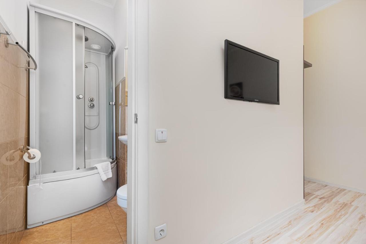Aparthotel Leonrooms Oldenburg Bagian luar foto